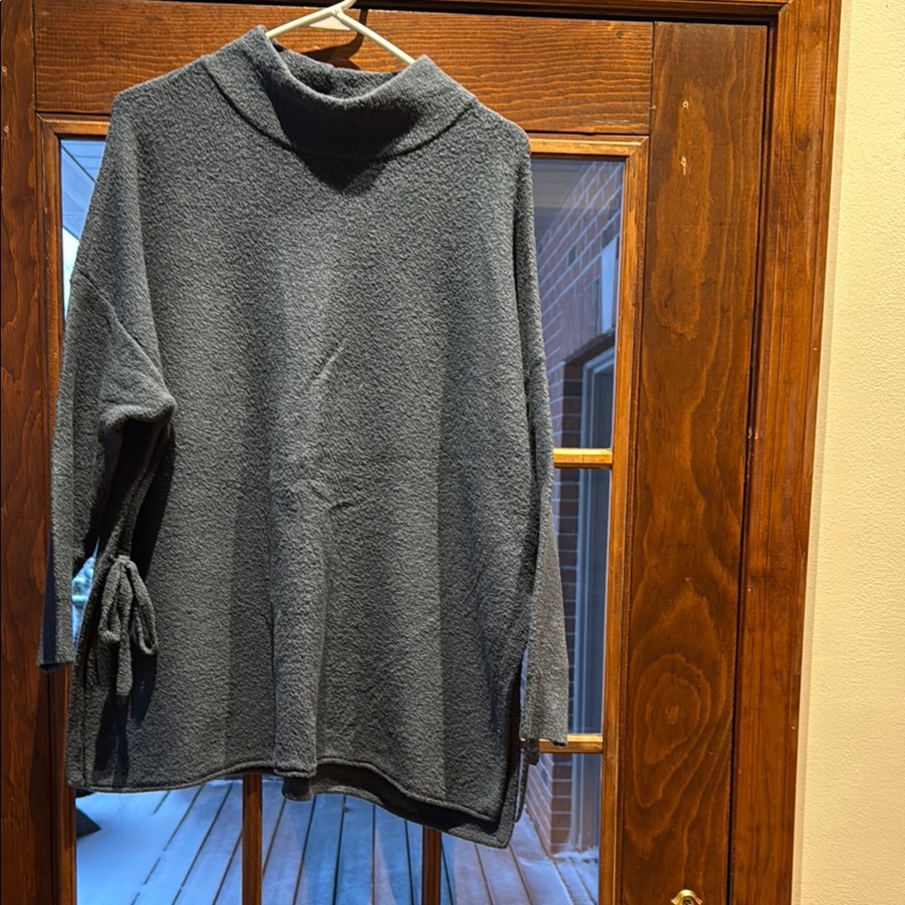 JJill Cozy Blue Sweater with Tie Sleeves